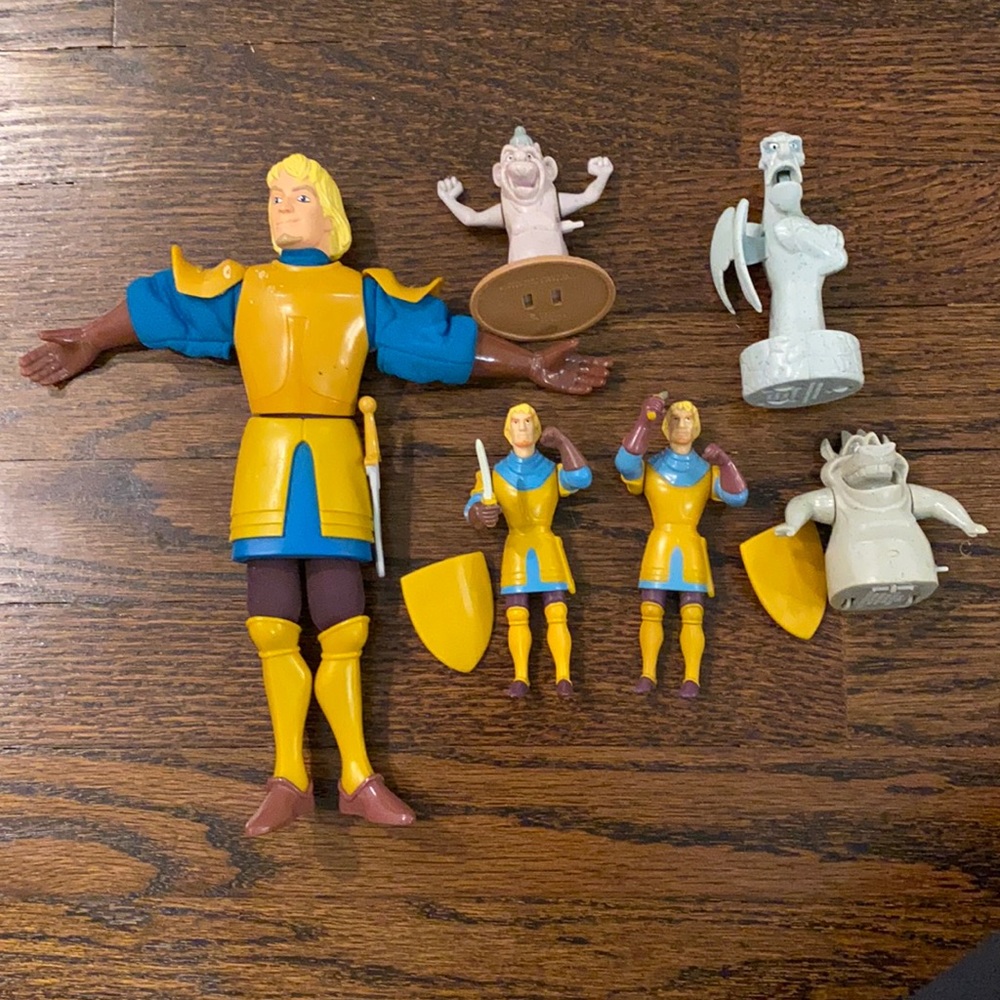 Disney’s The Hunchback of Notre Dame figures and puppet Burger King 90s